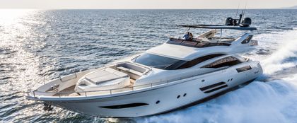 80' Dominator 2015 Yacht For Sale
